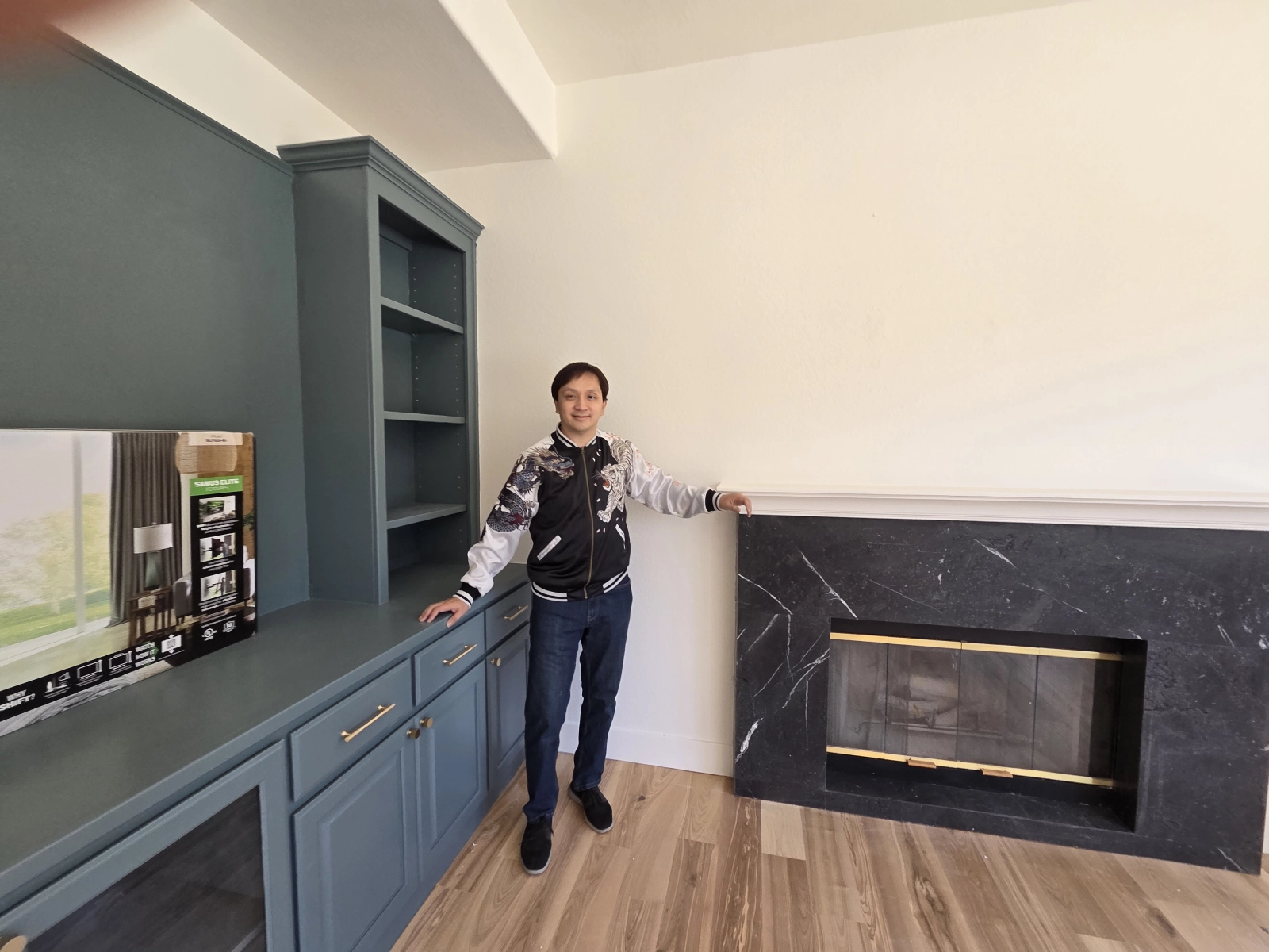 9Builders: Gorgeous Kitchen Remodel with High-End Appliances and Luxury Marble