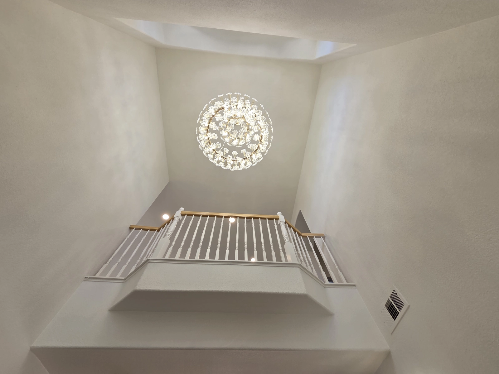 9Builders: Spacious and Functional Kitchen with Luxury Finishes