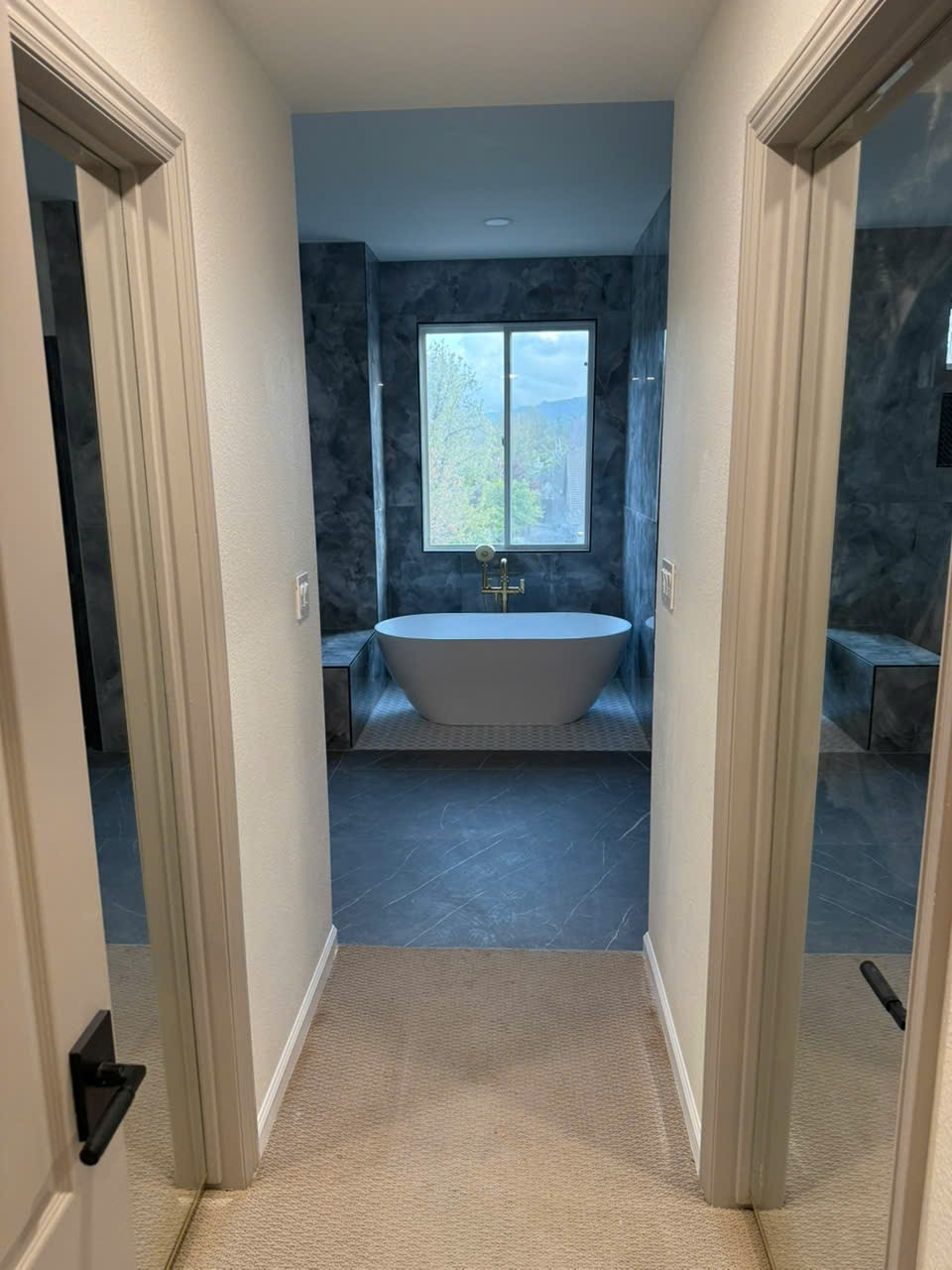 Modern Bathroom Sink Area